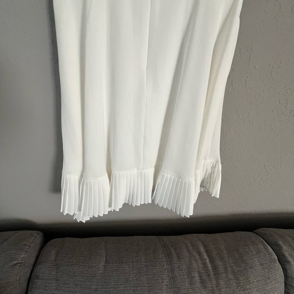 BCBGMaxAzria White Pleated Dress - Picture 5 of 6